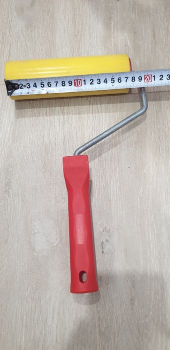 Валик прижимной для клейки обоев