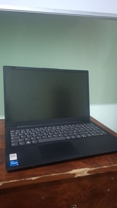 Lenovo core i3..