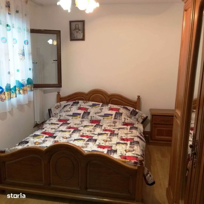 Apartament 2 camere, decomandat, foarte spaţios, mobilat, Unirii Nord