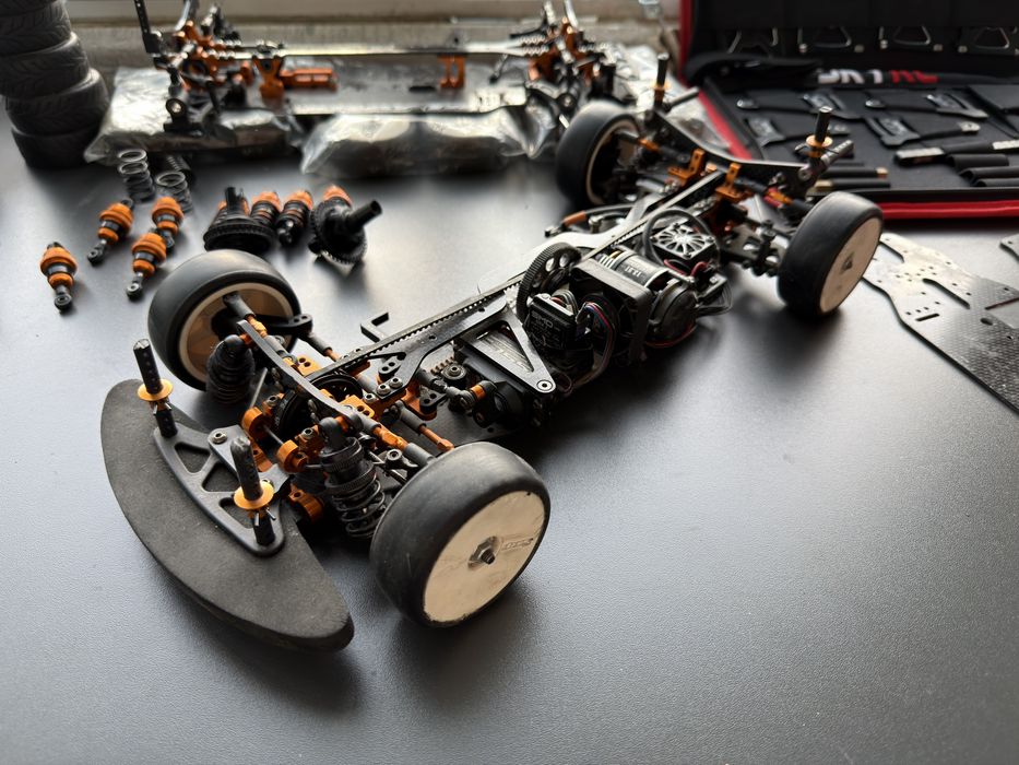Xray T4 Mid Motor с много части