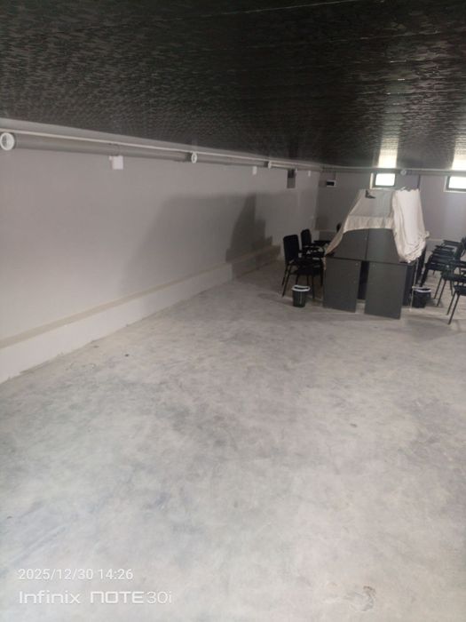 Super market sotiladi