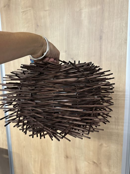 Лампа полюлей пендел дърво гнездо