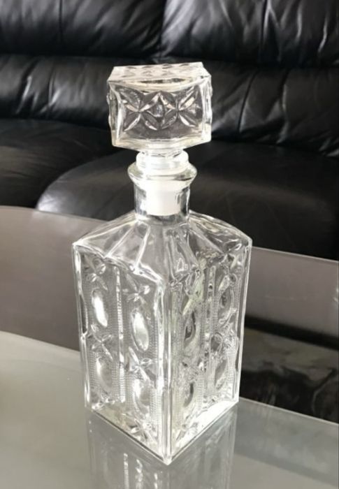 Комплект в златно и синьо; рамки;кутийки за чай; канички; шише за вино