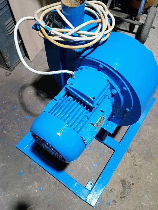 Промишлен центробежен вентилатор / аспиратор с електродвигател