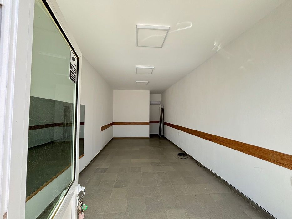 Дава се под наем Магазин в Вършец - 30 кв.м за 255 € - Снимка #4