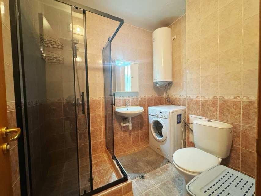 Дава се под наем Двустаен апартамент в Варна, Център - 60 кв.м за 700 € - Снимка #10