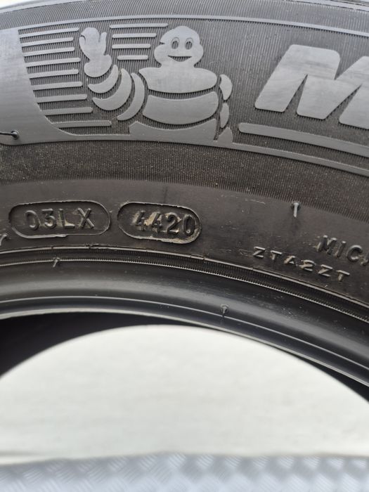 2бр 225 60 17 Michelin зимни 22г