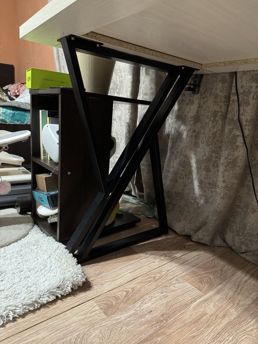 Продается стол 150/70