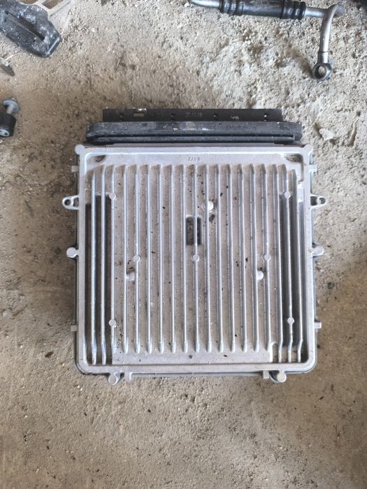 ECU компютър Bmw f10 520d 184кс n47 бмв ф10 ф11 520д