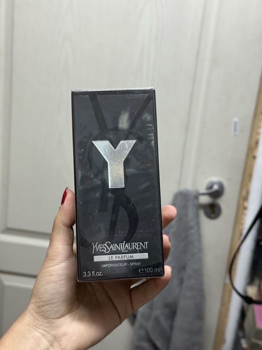 Yves saint laurent y le parfum