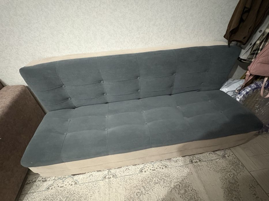 Срочно продам диван