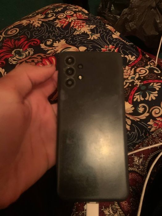 Telefon a13 ishlidi