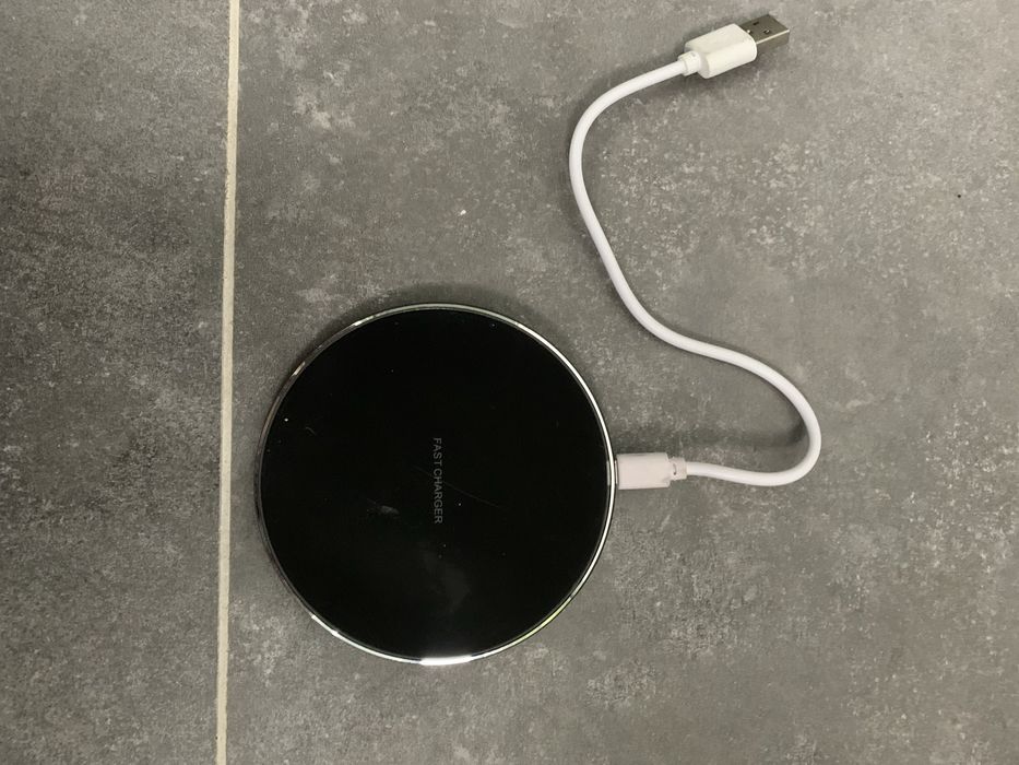 Incarcator wireless fast charger