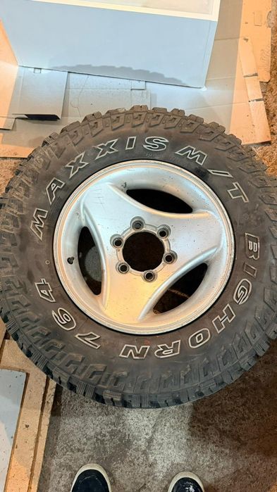 Продам шины 4 штуки