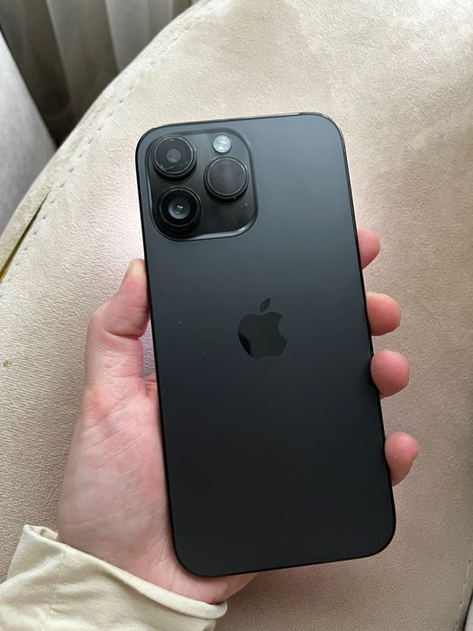 Айфон 14 про макс черногт цвета 1 Tr