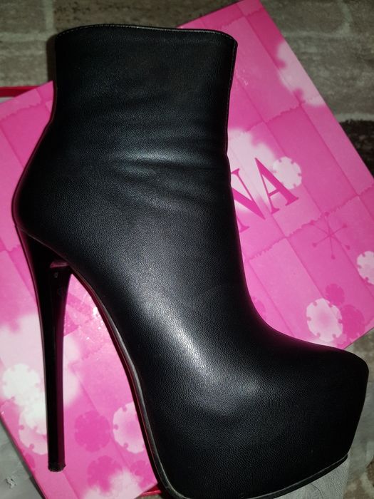 Продам обувь женскую