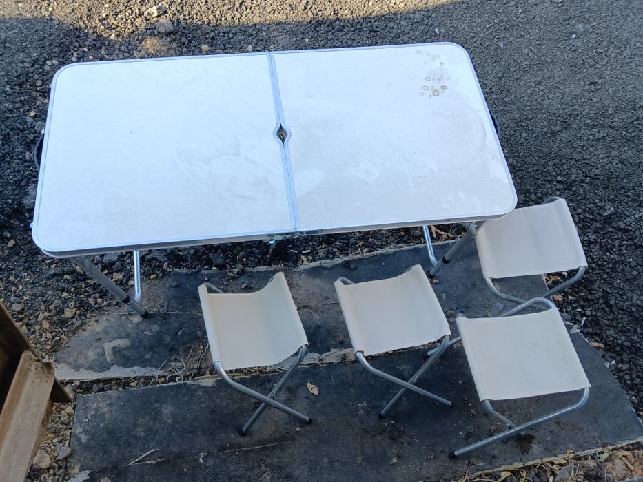 Продам походныи стол новыи