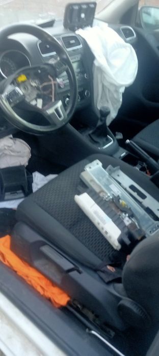 Vand golf 6 tdi pe piese