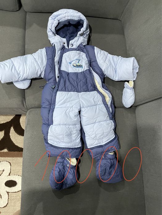 Продам комбинезоны детские