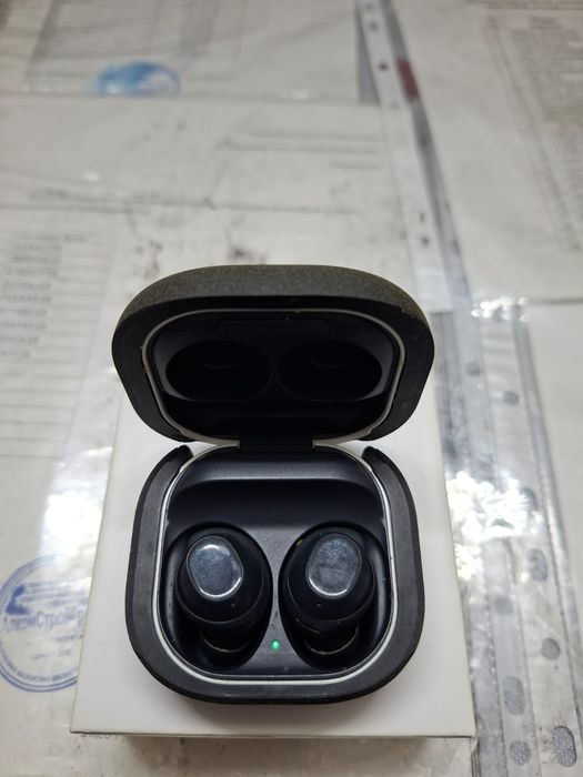 Продам наушники новые