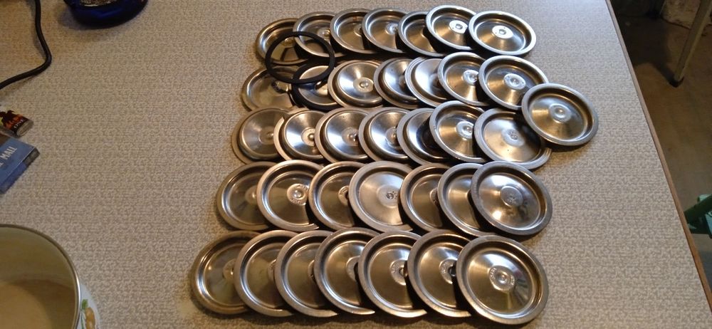 Крышки нержавейка СССР 36шт