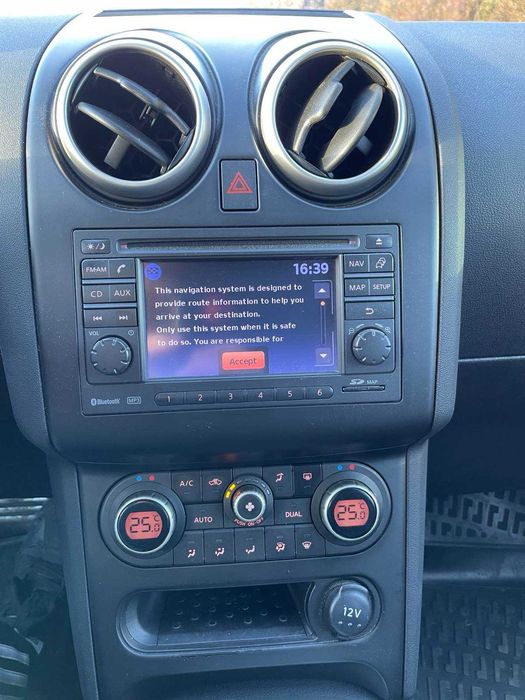 Nissan Qashqkai автомат 2010г