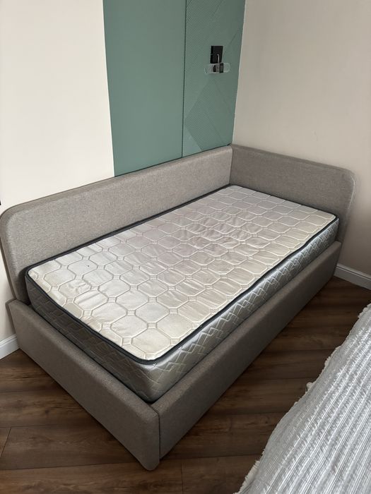 Продам кровать 180*80