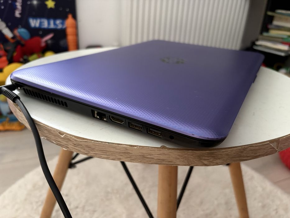 Laptop hp fara baterie