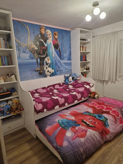 Vand mobila pentru copii