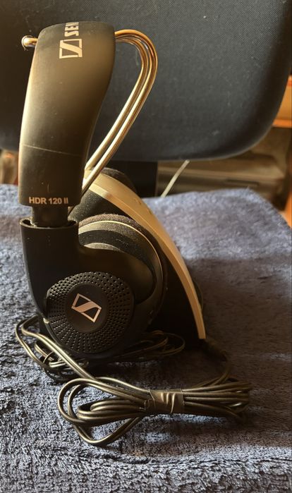 Vând căști Sennheiser HDR 120 II