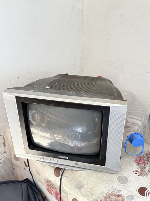 Продам телевизор