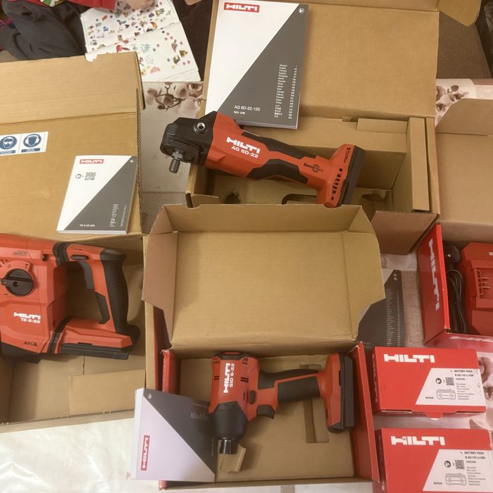Нови!  Hilti TE-22, AG6-22, SID6-22+ 2xB110-5.2ah +C6 230v