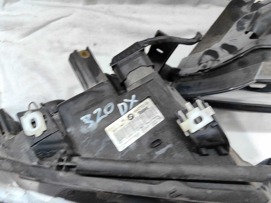 Оригинални фарове БМВ 3  Bmw 3 E90 E91