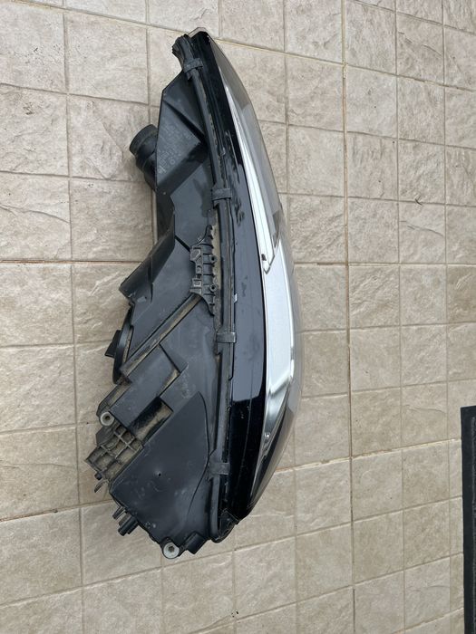 Far  Dreapta  Audi  A4 B9  2016