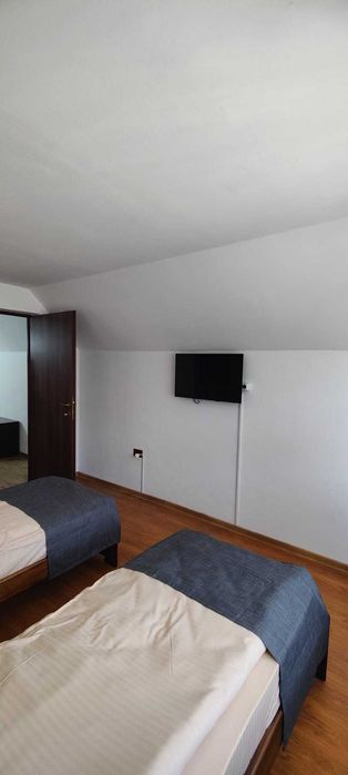 inchiriez casa noua in Salatrucu