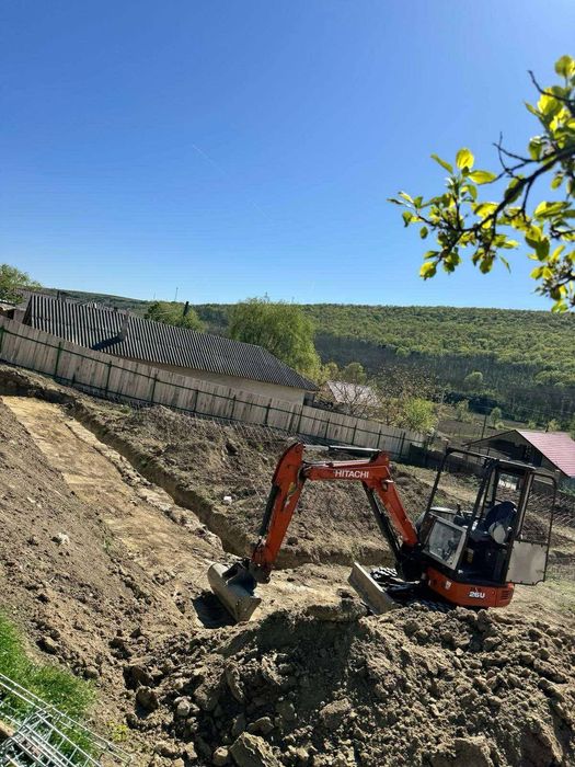 Miniexcavator 2,6 T cu operator + transport – Barlad-Vaslui