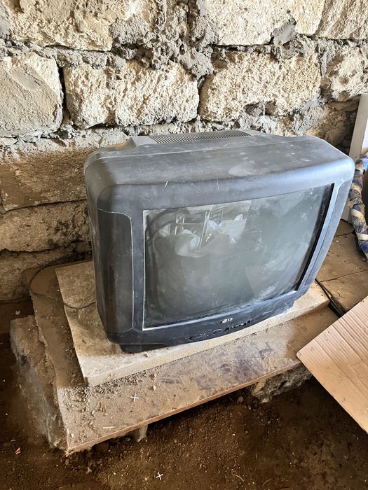 Старый телевизор,  б/у