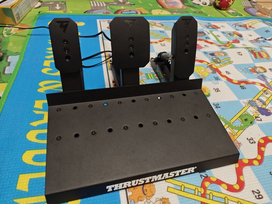 Thrustmaster 6.4Nm TS XW PC Xbox pedale și schimbător Racer
