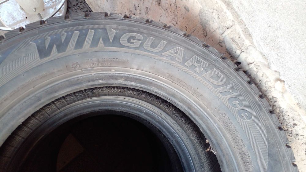 Автошина зимная Roadstone 14