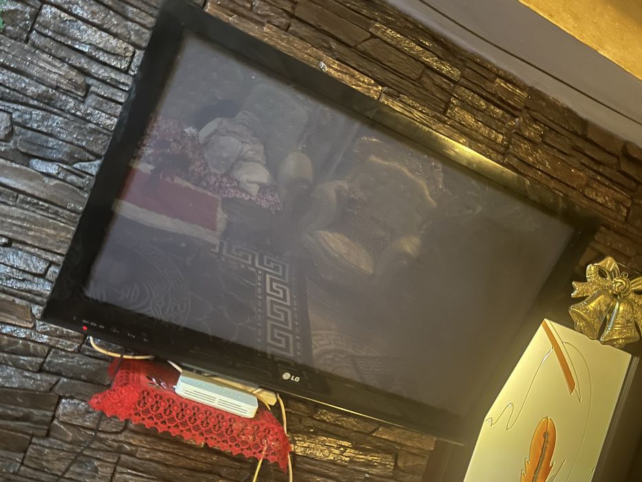 televizor plasma LG 42PQ2000
