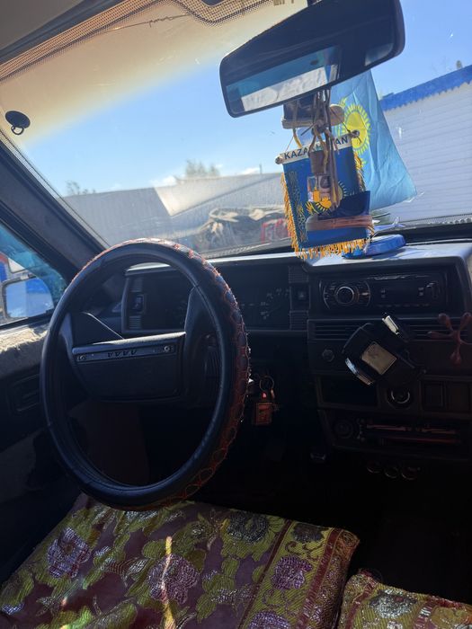 девятка сатылымда журіп тур