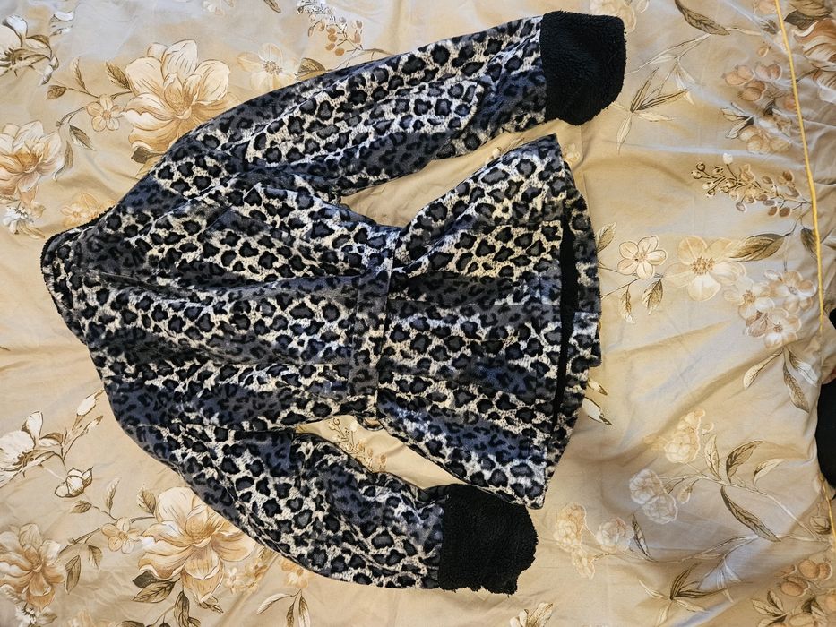 Двулицево дебело дамско палто с колан