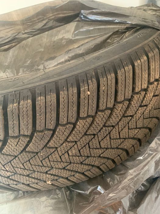 Шины колёса машины