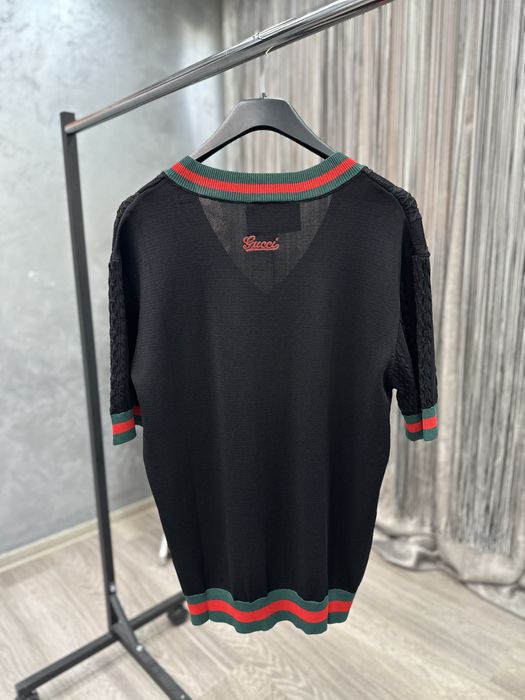 Tricou GuCcI, V Neck. Premium/TopQuality. Made in china !