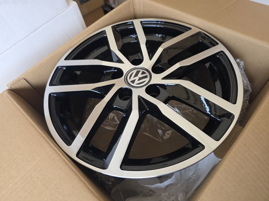 Jante de aliaj pentru vw pe 15 marca silver line  model  valencia