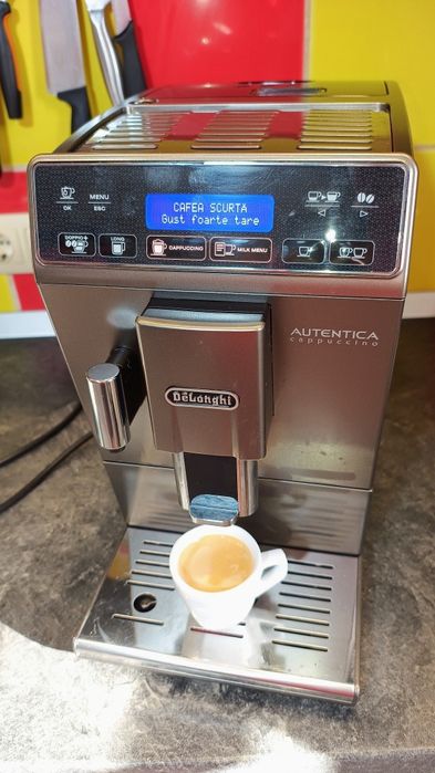 Espresor, aparat de cafea DeLonghi Autentica