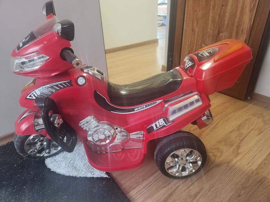 Детски акумулаторен мотор