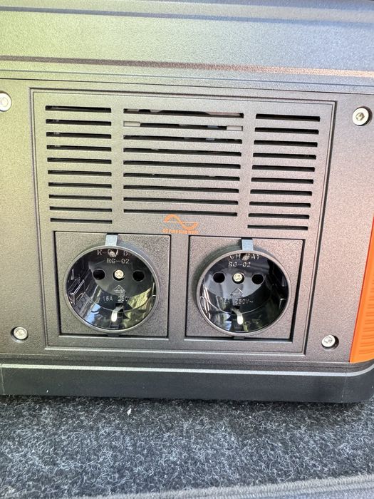 Зарядна станция 1000 вата