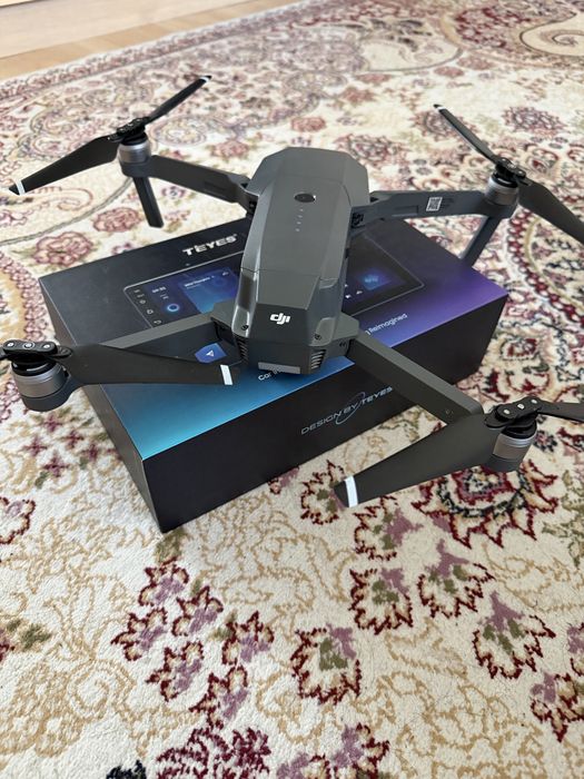 Дрон для съемок DJI Mavic PRO
