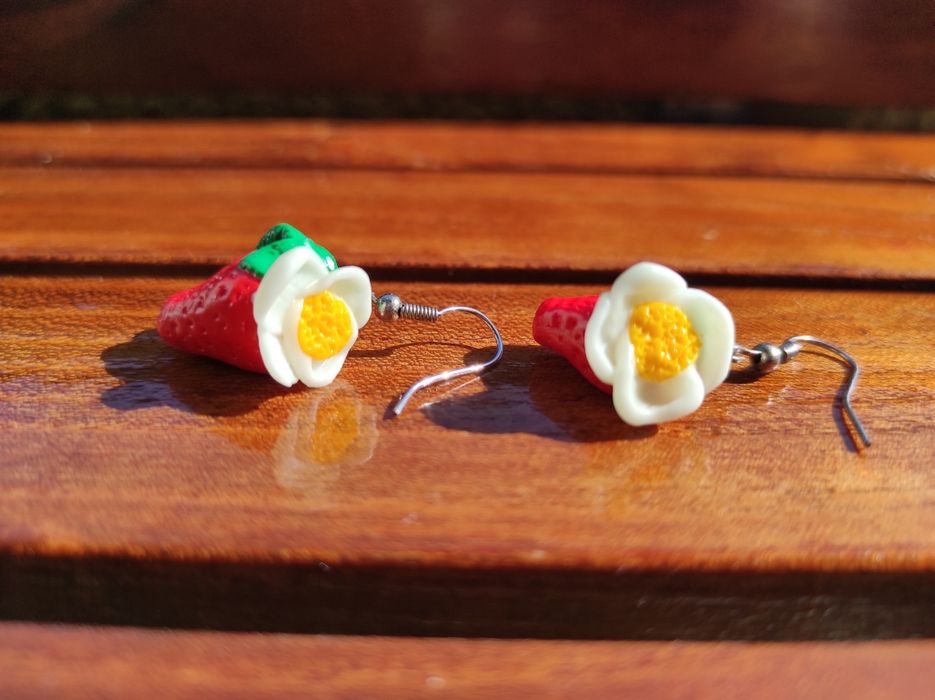 Обеци "Ягодки" от полимерна глина